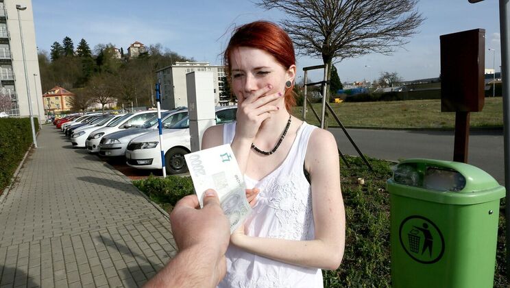 Blowjob in Public for Cash with a Random Stranger