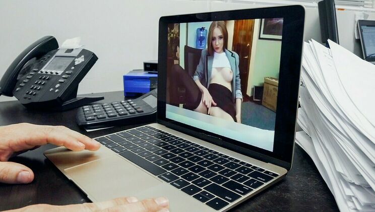 Robby Echo and Secretary's Naughty Play