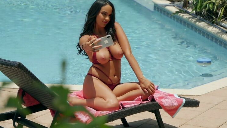 Natural Tits and Short Hair Girl Fucking Fun