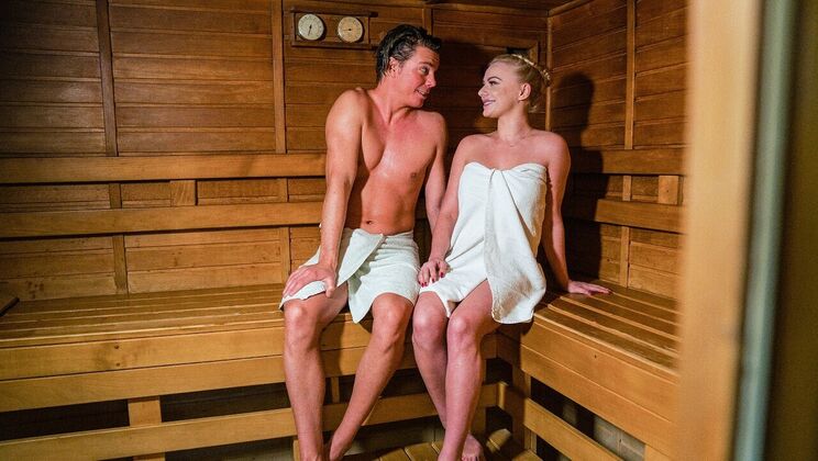 Blonde's Missionary Sex in Sauna