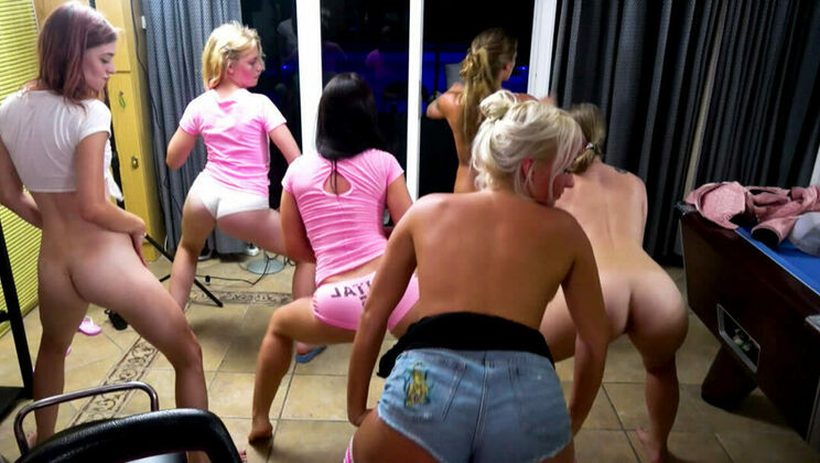 Teens Twerk and Get Fucked