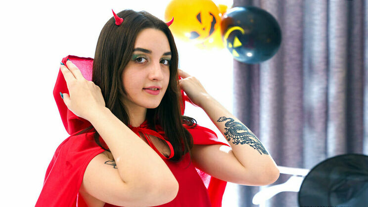 Halloween Fun with Eva Tender - Solo Masturbation