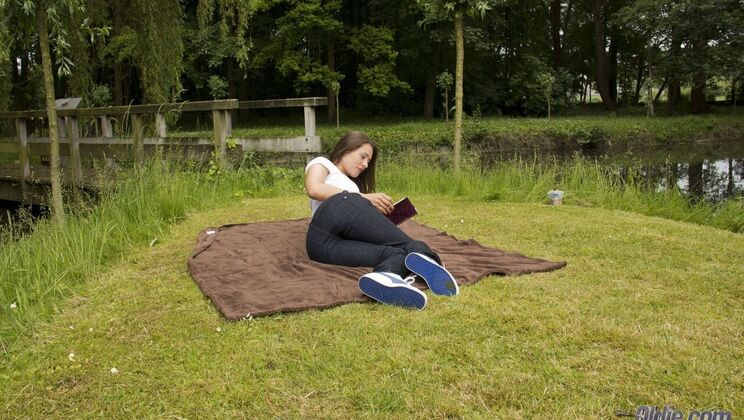 Savanah Secret's Natural Tits Bounce During Wild Sex