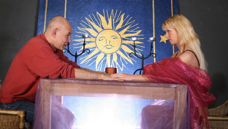 Blonde Babe Tina Wong's Ass Gets Licked