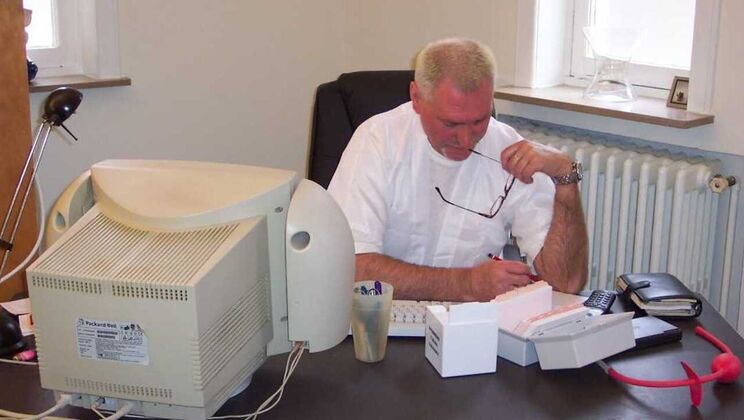 Zafira's Deepthroat Doctor Visit Goes Wrong