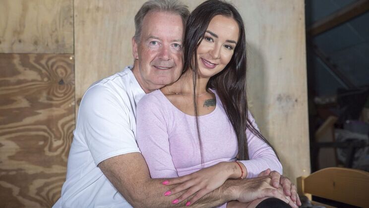 Sleeping Beauty's Pussy Licking Session