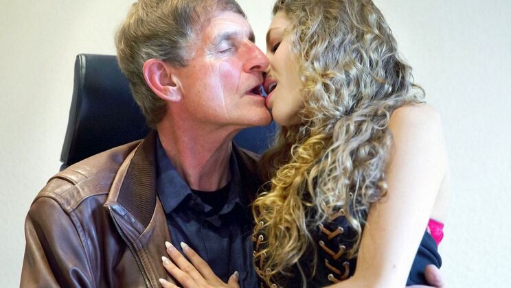 Kinky Secretary Gets Doggystyle