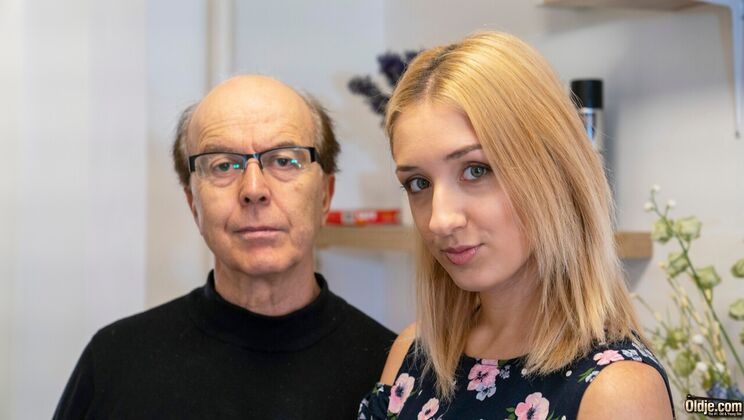 Doggystyle and Pussy Licking with Sofi Otis