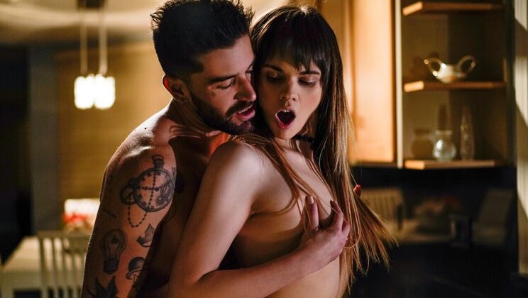 TS Stepsister Blowjob and Anal Action