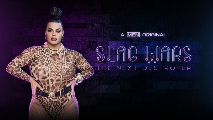 Shemale in Stockings Strips for Self