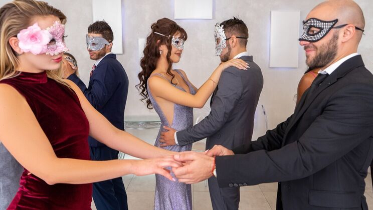 [TransAngels] - Shemale Seduction and High Heels - Daisy Taylor - Dante Colle