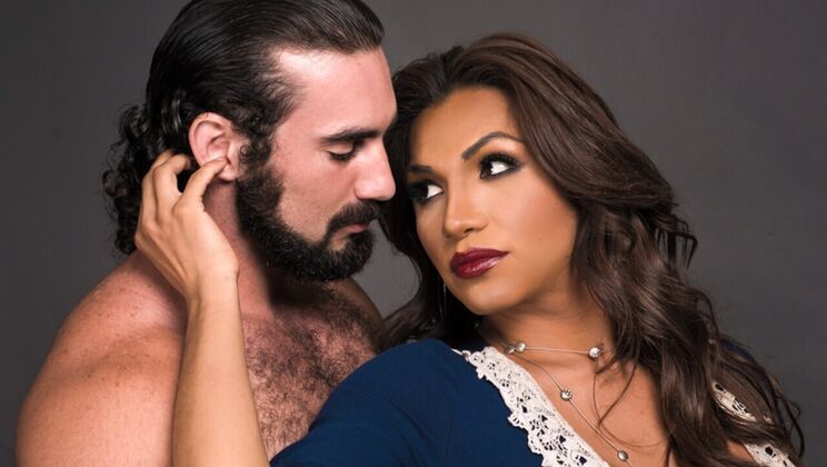 Enhanced Body Shemale Gives Anal