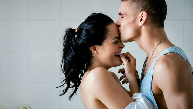 Tattooed Beauty Dolly Diore Gets Intimate