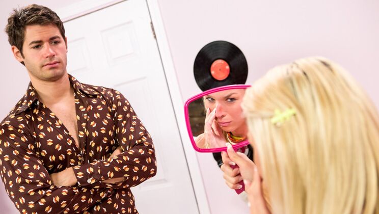 Aubrey Kate's Hardcore Facial with Big Cock