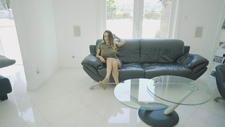  Stepmom's Hot and Dirty Desires Were Met 