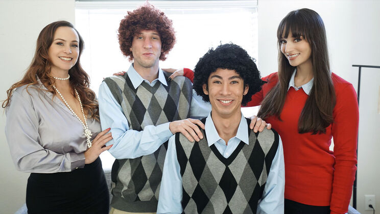 PAWG Stepmoms in High Heels