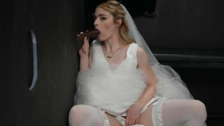 Reese Robbins Gets Blown