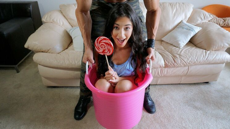  Latina Swallows the Whole 