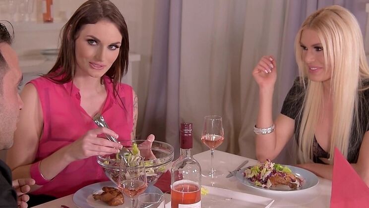 Deepthroat Queens Kitana & Marie Clarence Blowjob Frenzy