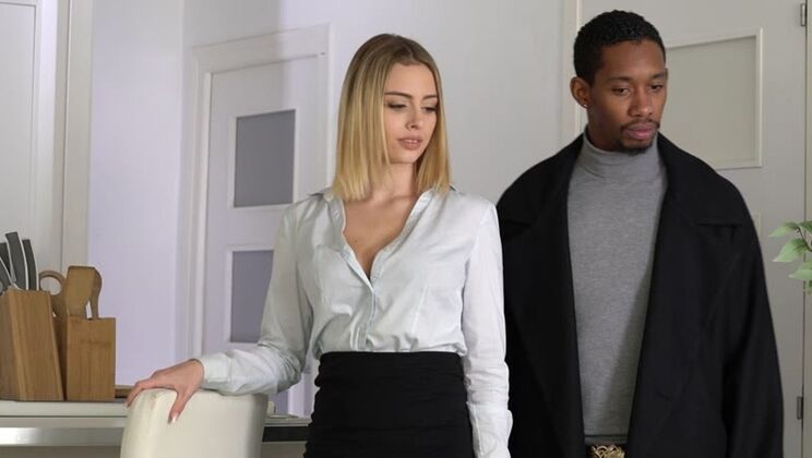 Jesus Reyes Fucks Lya Missy in Lingerie