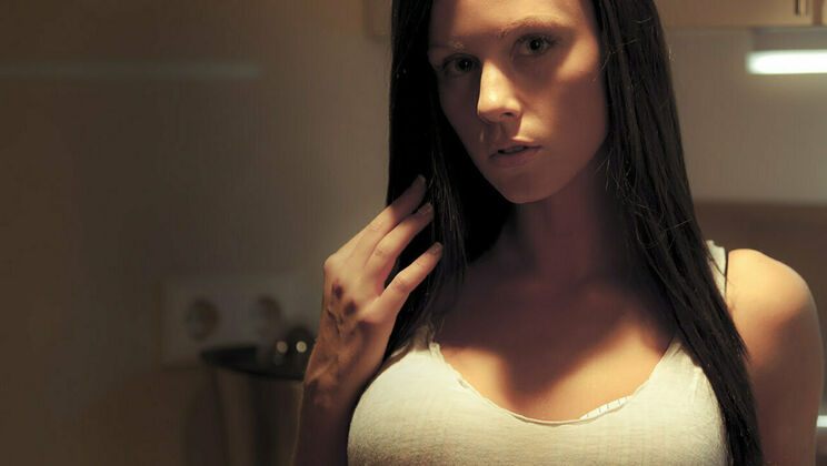 Shaved and Tattooed: Whitney Westgate's Solo Play