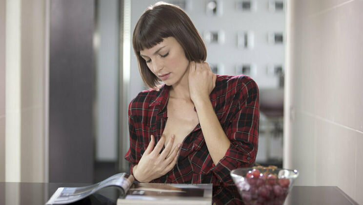 Girl with Tattoo Gets Down and Dirty