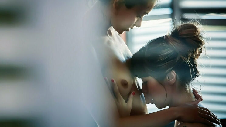 Mona Kim and Shrima Malati Lesbian Passion