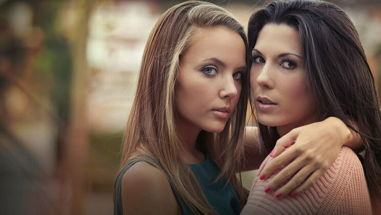 Beautiful Sex: Curly Brunette Seduces