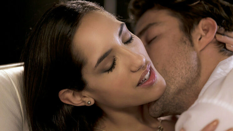 Spanish Temptation: Chloe Amour's Erotic Acts