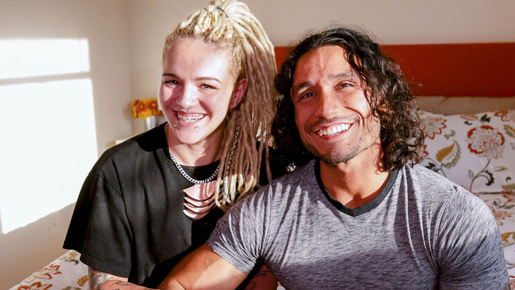 Long Hair Beauties Leo & Charlie Go Wild in Bed