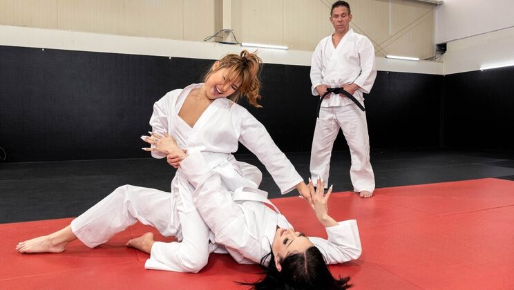 Dojo FFM Threesome Fun