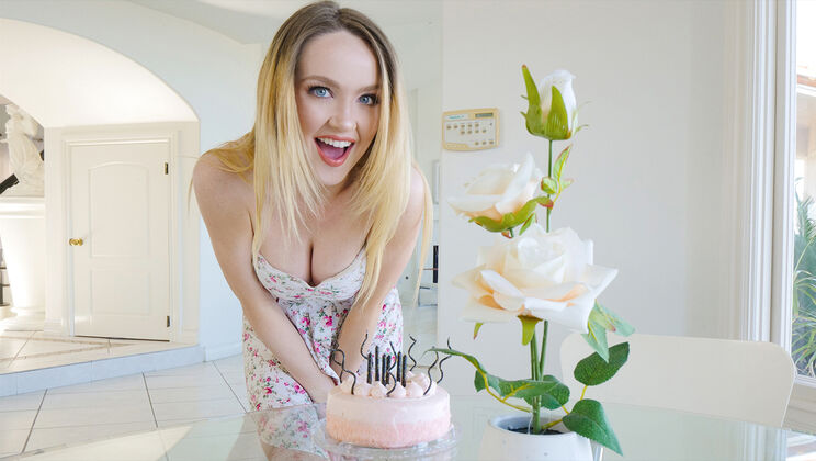 Happy Birthday Blowjob from Petite Nikole
