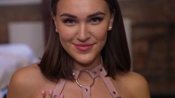 MILF with a Beautiful Ass, Enjoys BDSM and Natural Big Boobs