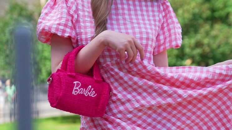 Full-Length 3hr Hardcore Barbie XXX