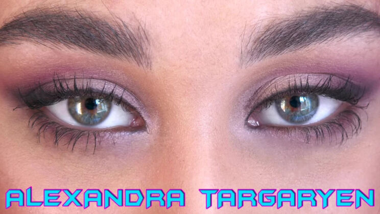 Targaryen Alexandra Gives a Blowjob