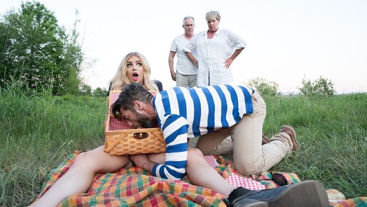 Titty Fuck in the Park