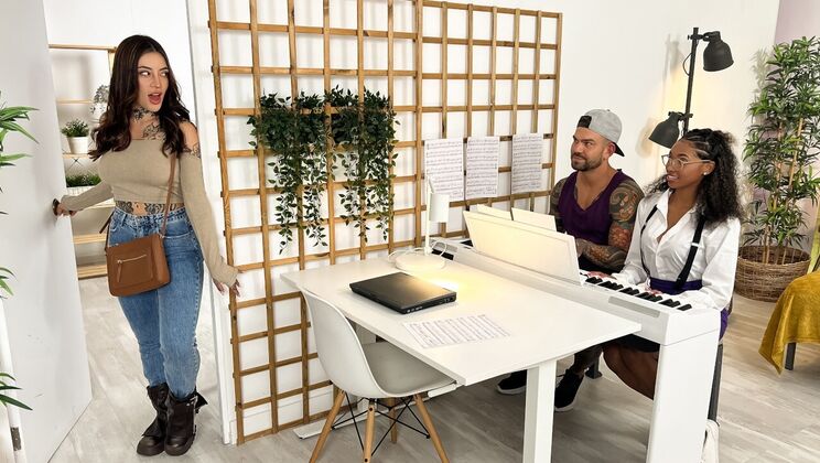 Sexy Brunette Tutor Takes Cumshot on Glasses