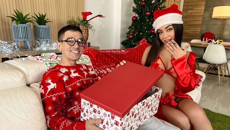 Jordi El Niño Polla Fucks Martina Smeraldi in Christmas Affair
