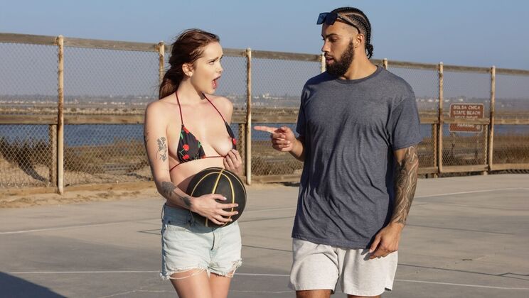 Basketball Babe Chloe Foxxe Fucks Hung James Angel Outdoor