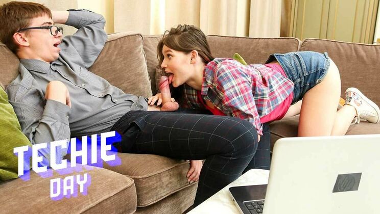 Fomgosha Haynes & Janyk Brones Hot Teen Fuck - Big Tits Blowjob & Cumshot