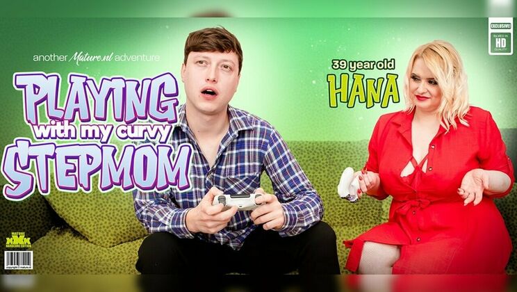 MILF Hanna's wet pussy fingered by horny stepson