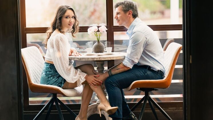 Kristina Grace in stockings takes it deep