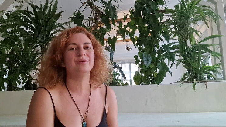 Cintia and Anneke - sexy young lesbians