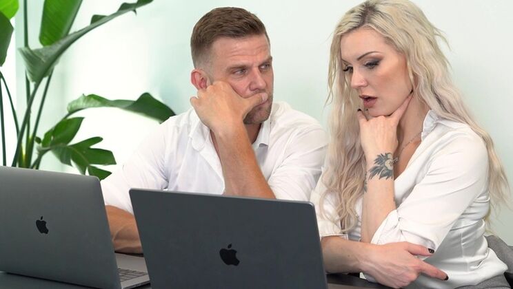 Hot Blonde Kenzie Taylor’s Office Play with Hung Boss