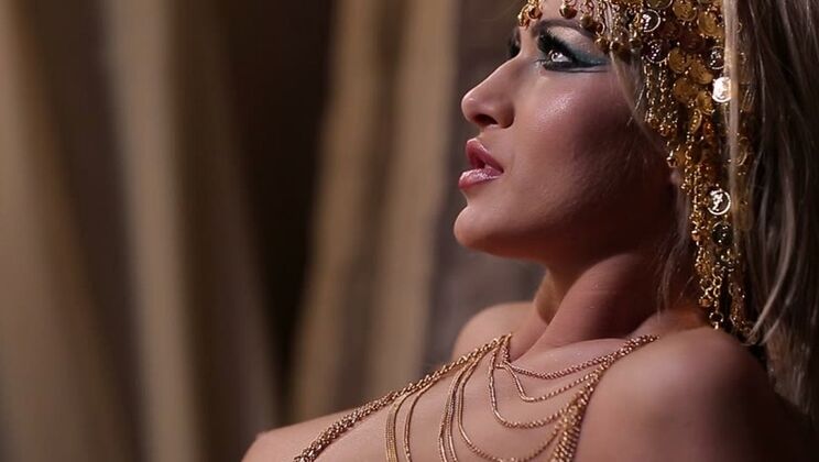 Perfect Tits Blonde Makes Him Lick Her Pussy