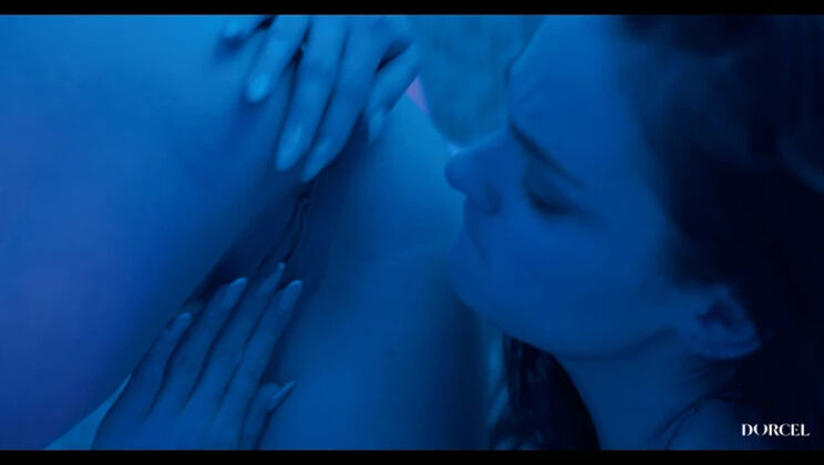 Lesbian First Date - Instant Desire Vol.2