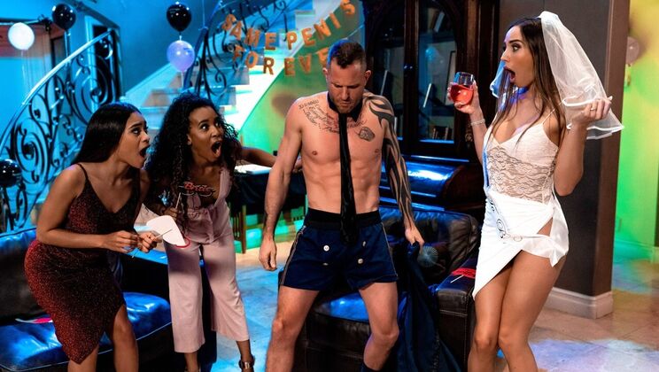 Romantic Comedy Sex: Muscular American Man Fucks Small Tits Latina