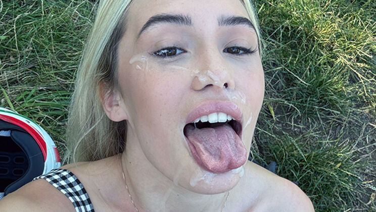 Amateur Babe Rika Gives Outdoor Head to Stanley