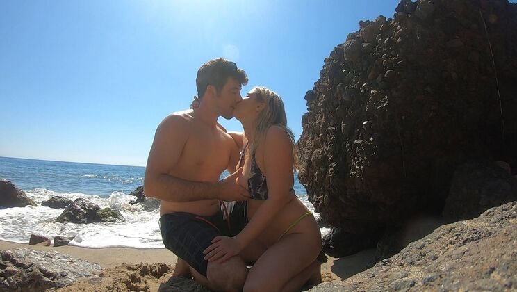 Matthias and Erin Outdoor Oral Sex in Magical Sex Land