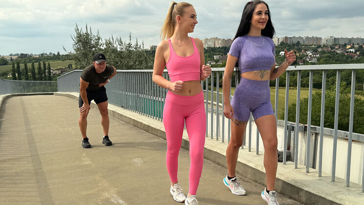 Jenny Wild Gets Wild in an Outdoor Threeway